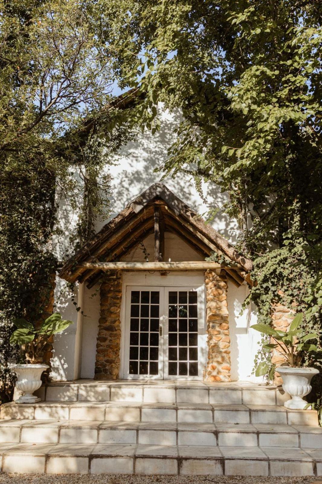 The Hertford Country Hotel Йоганнесбурґ Екстер'єр фото